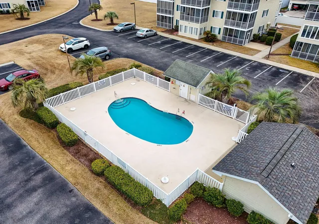 2nd image of 204 Lndg Rd, North Myrtle Beach, SC 29582