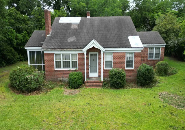 1st image of 1504 S Westminster Dr, Florence, SC 29501 | MLS# 2617500