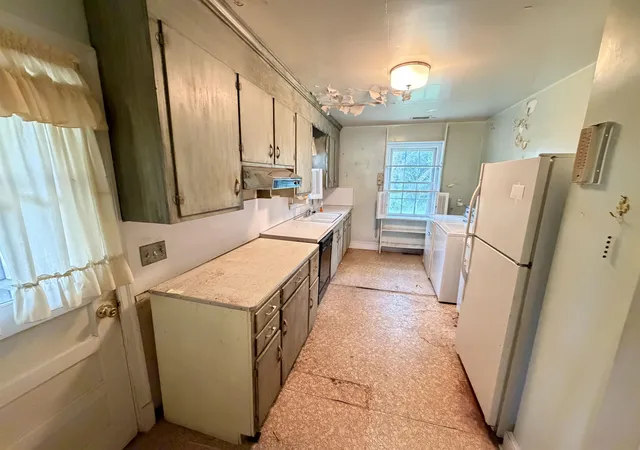 3rd image of 1504 S Westminster Dr, Florence, SC 29501 | MLS# 2617500