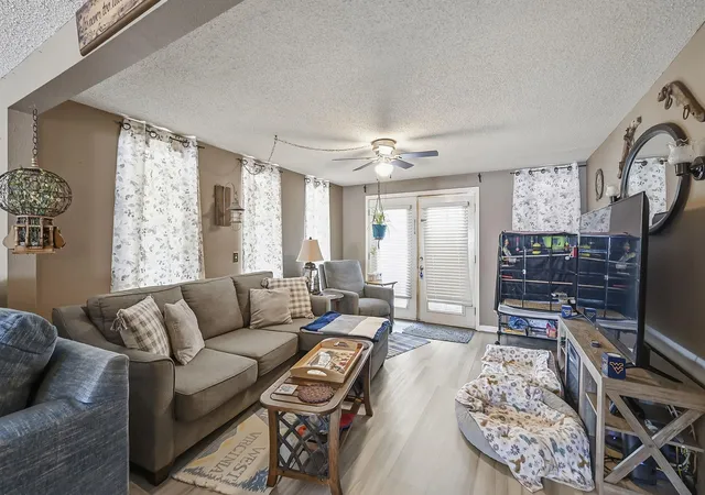 Photo 4 of Manufactured home for sale at 852 Old Magnolia Dr, Conway, SC 29526 | MLS# 2617516 | Listing updated on 2026-08-04
