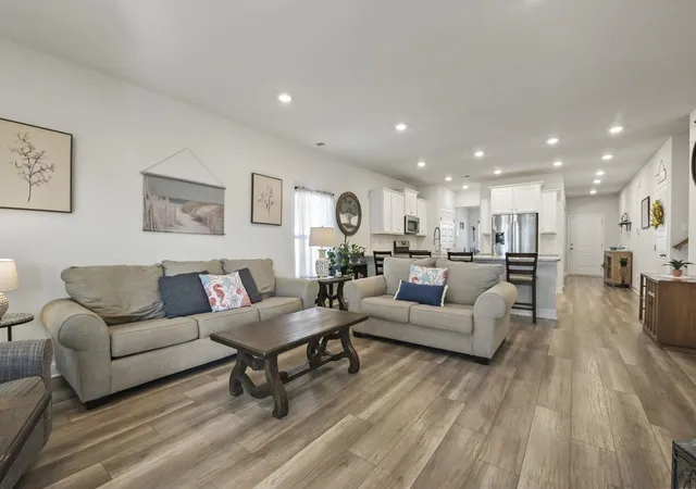 Photo 3 of Single family home for sale at 820 Harrison Ml St, Myrtle Beach, SC 29579 | MLS# 2617572 | Listing updated on 2026-09-17