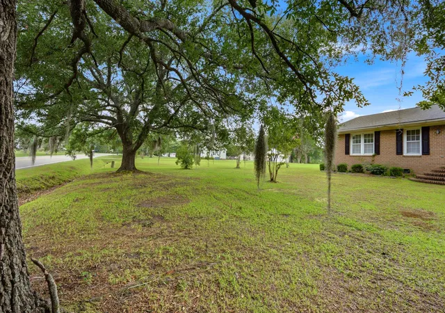 2nd image of 1007 Academy Dr, Conway, SC 29526 | MLS# 2617741