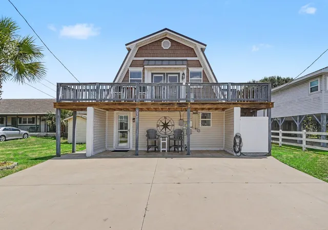 Photo 2 of Multi family home for sale at 314 26th Avenue N, North Myrtle Beach, SC 29582 | MLS# 2617757 | Listing updated on 2026-08-31