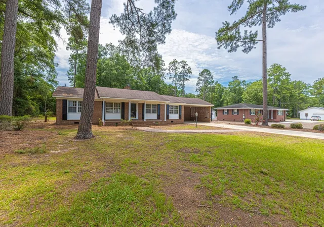 Photo 2 of Sale Pending at 302 W Raft St, Nichols, SC 29581 | MLS# 2617811 | Listing updated on 2026-08-25