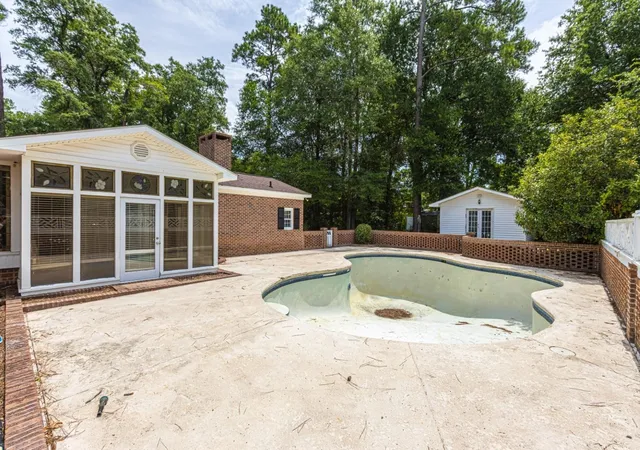 Photo 3 of Sale Pending at 302 W Raft St, Nichols, SC 29581 | MLS# 2617811 | Listing updated on 2026-08-25