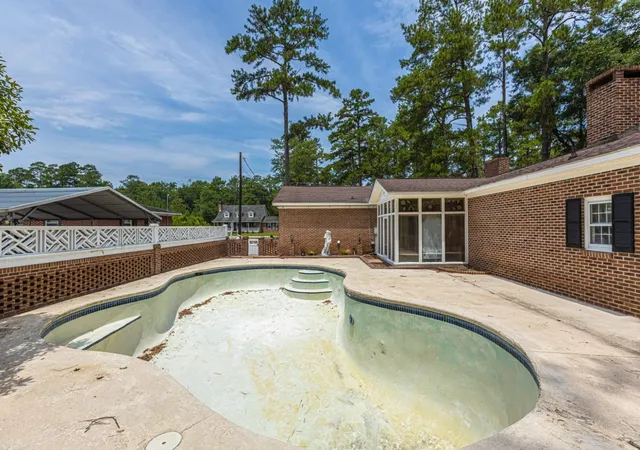 Photo 3 of Sale Pending at 302 W Raft St, Nichols, SC 29581 | MLS# 2617811 | Listing updated on 2026-08-25