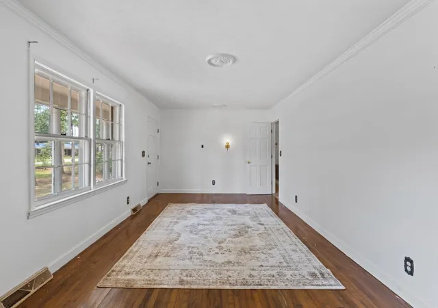 Photo 4 of Sale Pending at 302 W Raft St, Nichols, SC 29581 | MLS# 2617811 | Listing updated on 2026-08-25