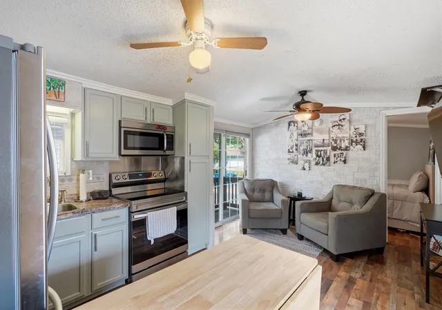 Photo 3 of Manufactured home for sale at 414 2nd Avenue S, Myrtle Beach, SC 29577 | MLS# 2617850 | Listing updated on 2026-07-30