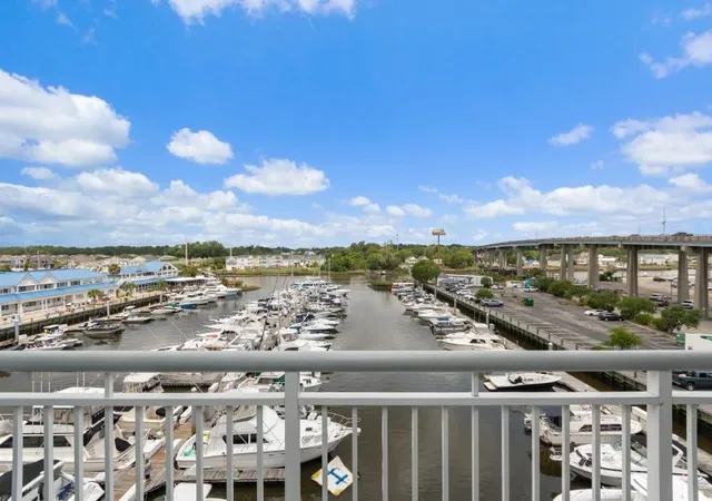 Listing Photo 5 - Condo for sale in building located at 2100 Sea Mountain Hwy, North Myrtle Beach, SC 29582 - Unit #428