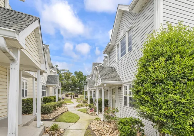2nd image of 101 Barnwell St, North Myrtle Beach, SC 29582