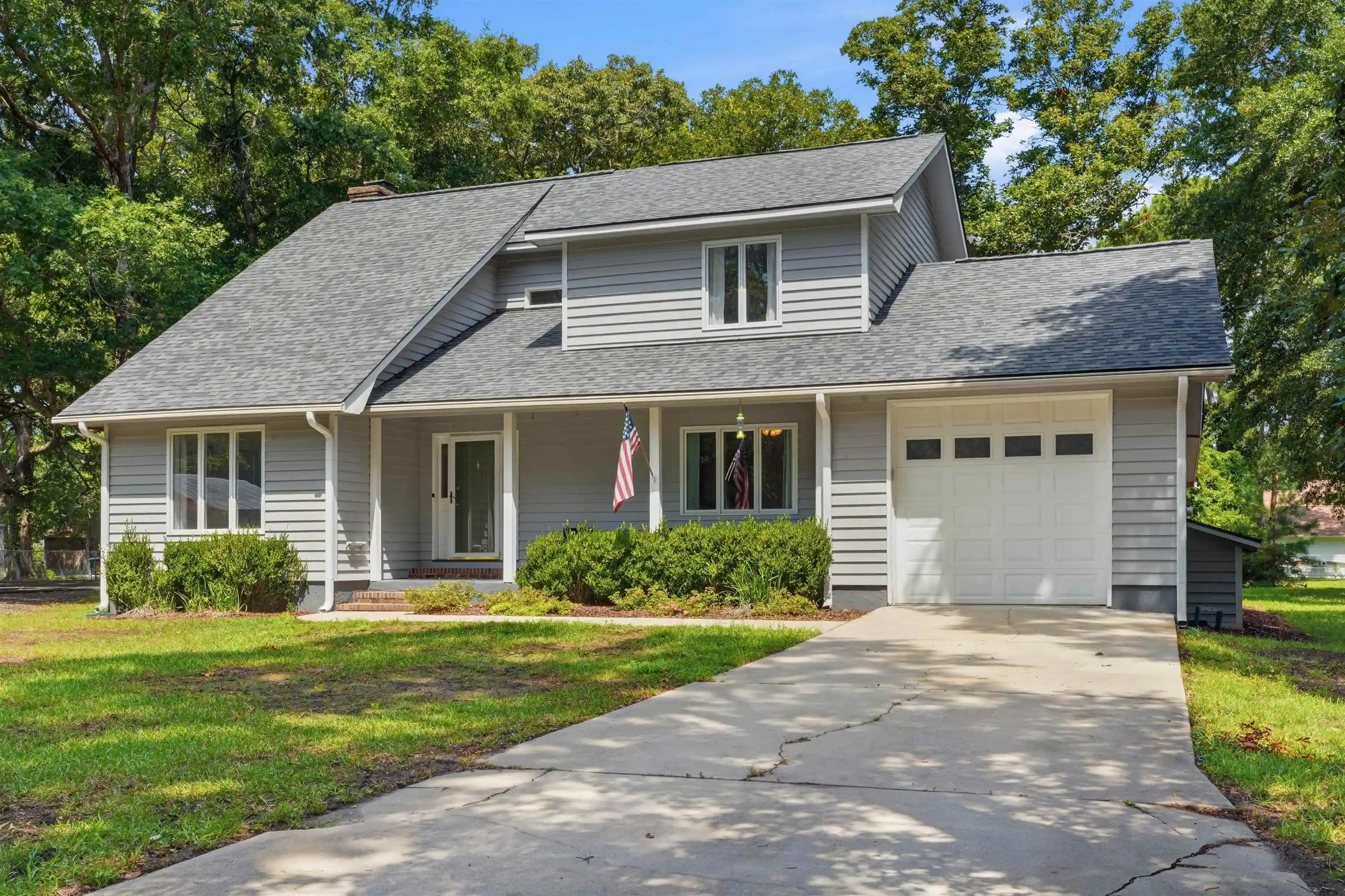 Photo 1 of Single family home for sale at 5270 Berkeley Ct, Murrells Inlet, SC 29576 | MLS# 2617906 | Listing updated on 2026-10-12