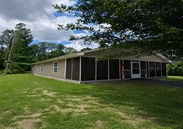 Photo 2 of Single family home for sale at 97 Jacquelyn Dr, Georgetown, SC 29440 | MLS# 2617949 | Listing updated on 2026-09-29
