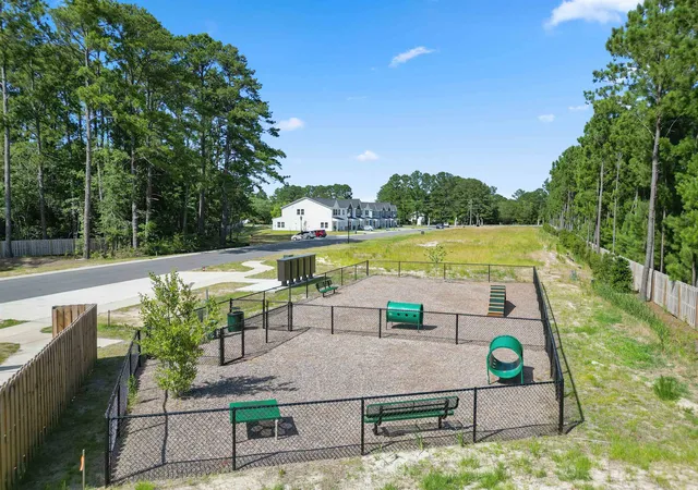 Photo 4 of Townhouse for sale at 842 Palm Frond Way #32, Calabash, NC 28467 | MLS# 2617953 | Listing updated on 2026-08-24