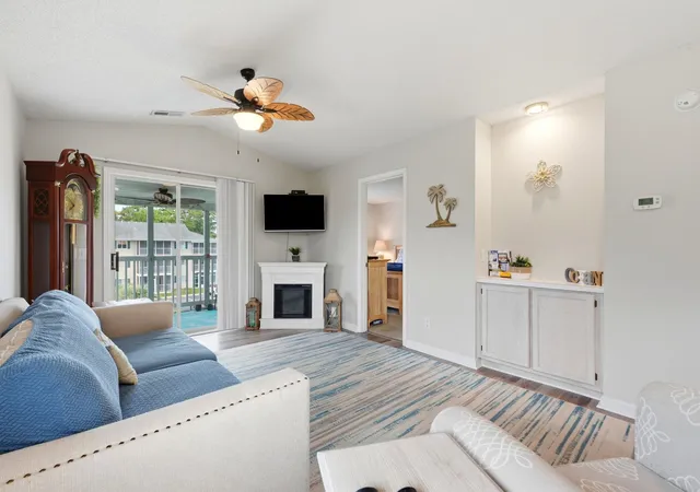 4th image of 208 Lndg Rd, North Myrtle Beach, SC 29582