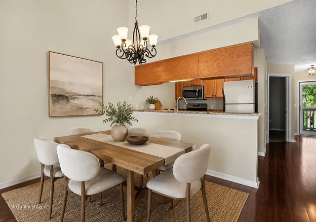 3rd image of 655 Woodmoor Dr, Murrells Inlet, SC 29576