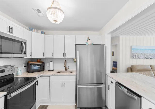 Photo 3 of Single family home for sale at 627 Pine Dr, Surfside Beach, SC 29575 | MLS# 2618219 | Listing updated on 2026-08-04