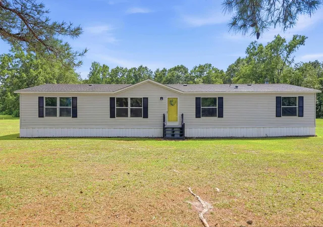 Homes for sale in Mullins, SC | 5231 Cartwheel Rd, Mullins, SC 29574 | MLS# 2618258