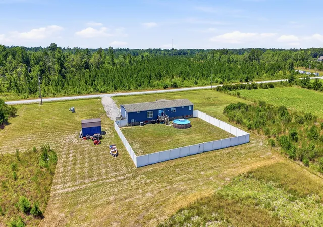 Photo 3 of Manufactured home for sale at 10072 Hardwick Rd, Nichols, SC 29581 | MLS# 2618323 | Listing updated on 2026-07-23