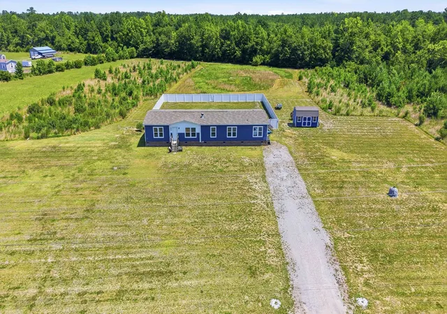 Photo 4 of Manufactured home for sale at 10072 Hardwick Rd, Nichols, SC 29581 | MLS# 2618323 | Listing updated on 2026-07-23