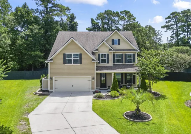 Photo 2 of Sale Pending at 23 Cyclamen Ct, Murrells Inlet, SC 29576 | MLS# 2618325 | Listing updated on 2026-08-01