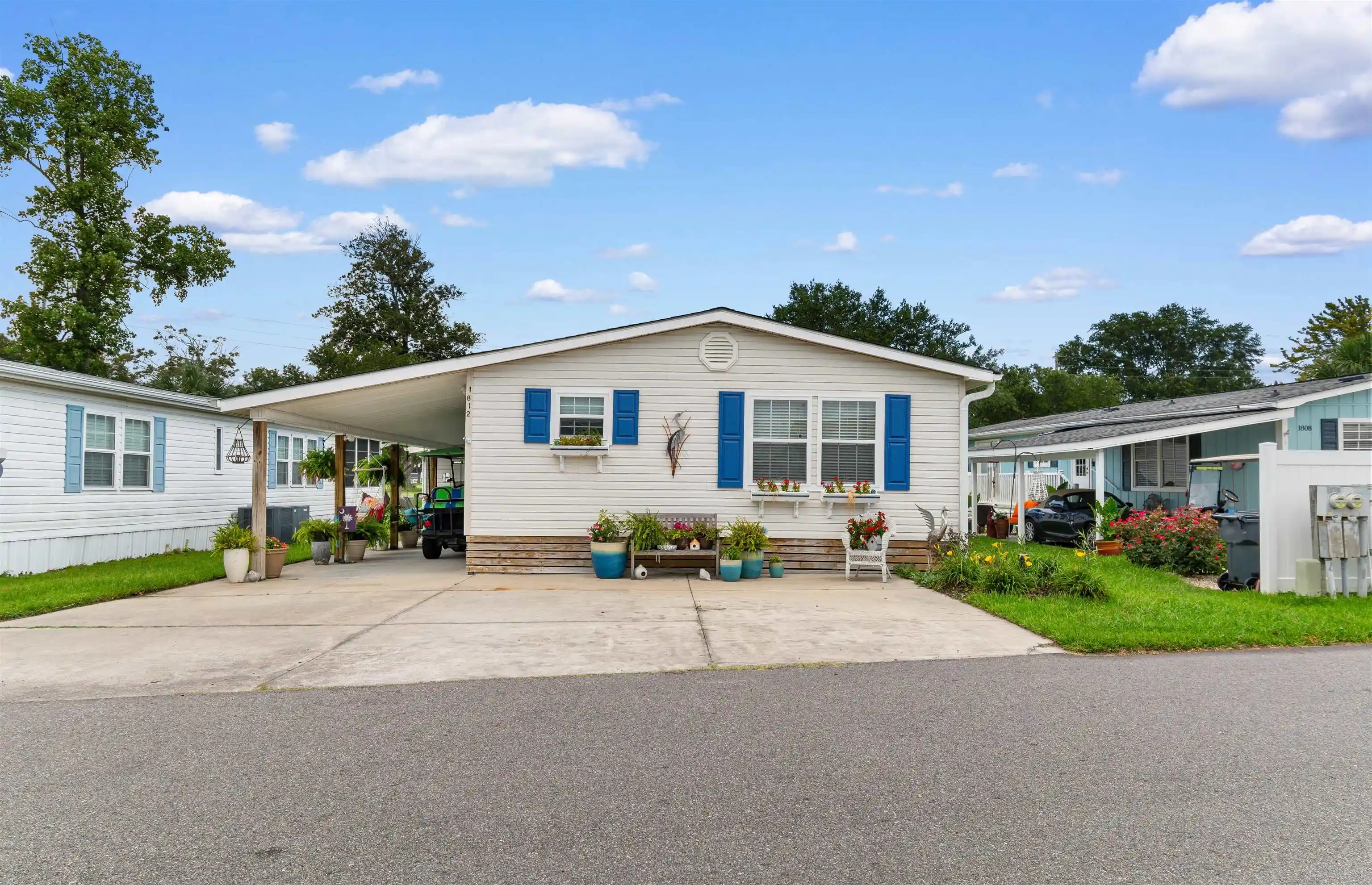 Photo 1 of Manufactured home for sale at 1812 E Lake Dr, Myrtle Beach, SC 29575 | MLS# 2618328 | Listing updated on 2026-10-27