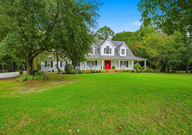 Photo 2 of Single family home for sale at 140 Windmeadows Dr, Conway, SC 29526 | MLS# 2618403 | Listing updated on 2026-07-29