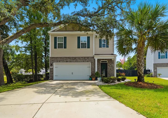 Photo 3 of Single family home for sale at 35 Parkland Ct, Pawleys Island, SC 29585 | MLS# 2618424 | Listing updated on 2026-10-01