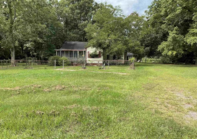 Photo 4 of Sale Pending at 2605 Prince St, Georgetown, SC 29440 | MLS# 2618436 | Listing updated on 2026-09-30