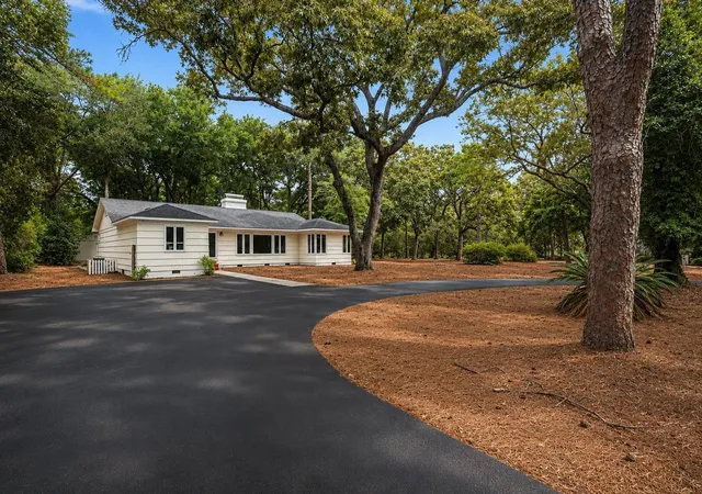 Photo 3 of Single family home for sale at 231 Live Oak Ln, Myrtle Beach, SC 29572 | MLS# 2618496 | Listing updated on 2026-08-17