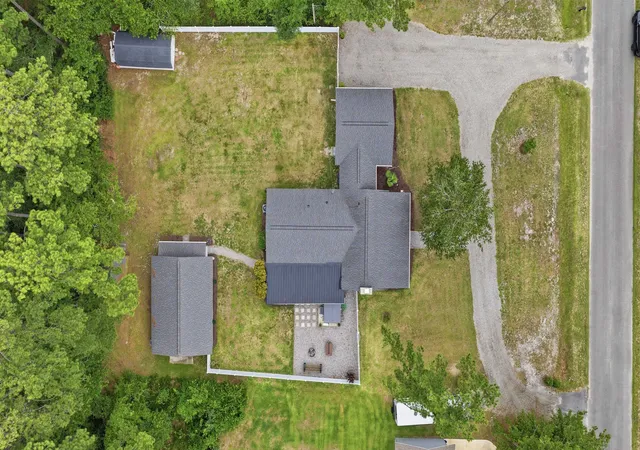 Photo 2 of Single family home for sale at 946 Fox Holw Rd, Conway, SC 29526 | MLS# 2618519 | Listing updated on 2026-10-06
