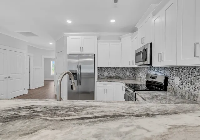 Photo 4 of Sale Pending at 25 Hallandale Ln, Murrells Inlet, SC 29576 | MLS# 2618549 | Listing updated on 2026-08-27