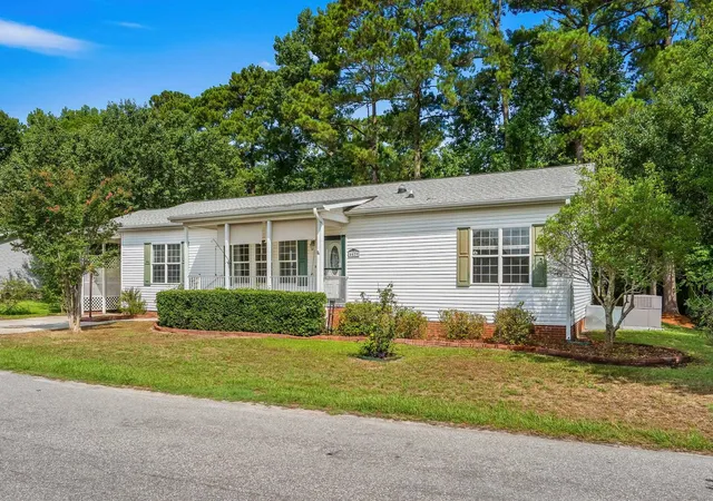 Photo 2 of Manufactured home for sale at 4429 Manitook Dr, Little River, SC 29566 | MLS# 2618551 | Listing updated on 2026-08-01