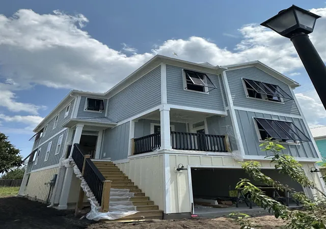 Photo 1 of Single family home for sale at 137 Pinnacle Dr, Murrells Inlet, SC 29576 | MLS# 2618567 | Listing updated on 2026-10-07