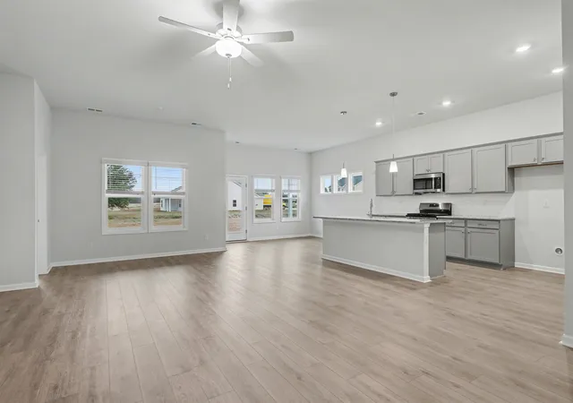 Photo 4 of Single family home for sale at 427 Atamasco Ct, Conway, SC 29526 | MLS# 2618573 | Listing updated on 2026-08-21