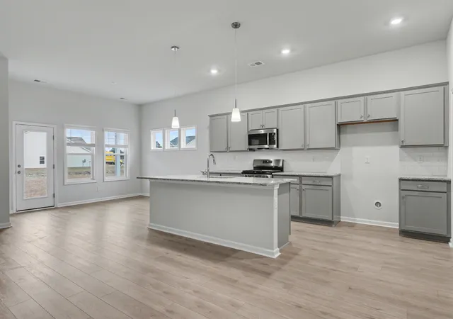 Photo 5 of Single family home for sale at 427 Atamasco Ct, Conway, SC 29526 | MLS# 2618573 | Listing updated on 2026-08-21