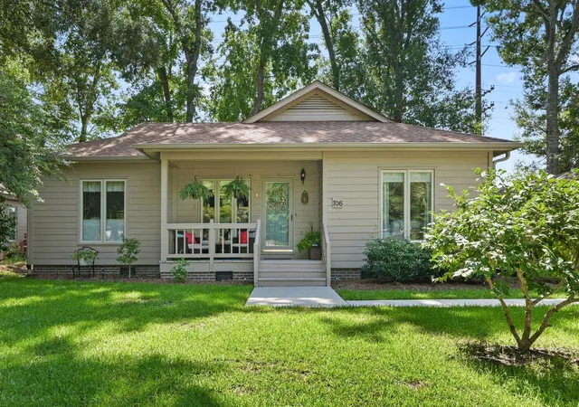 Photo 1 of Sale Pending at 706 Courtney Ct, Murrells Inlet, SC 29576 | MLS# 2618583 | Listing updated on 2026-08-19