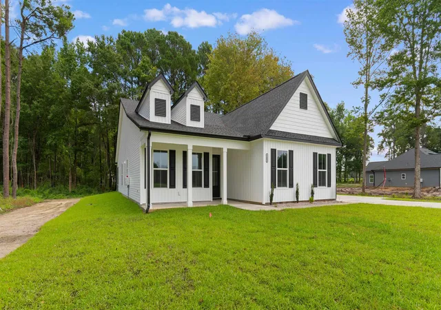 Photo 2 of Single family home for sale at 5661 Highway 668, Conway, SC 29526 | MLS# 2618663 | Listing updated on 2026-08-26