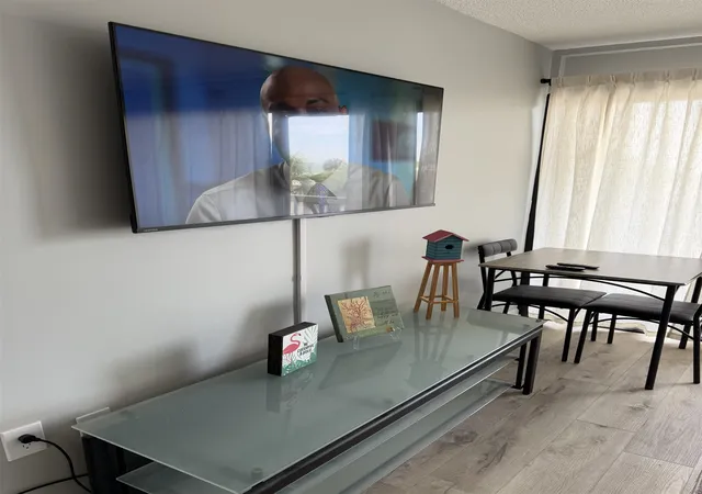 Listing Photo 4 - Condo for sale in building located at 2708 Ocean Blvd S, Myrtle Beach, SC 29577 - Unit #303