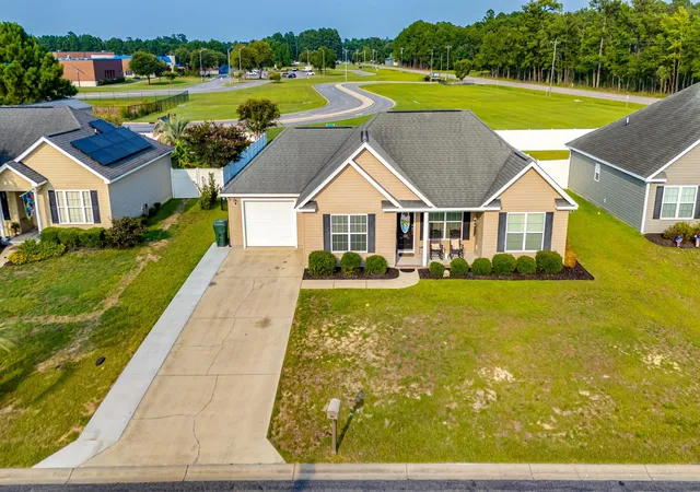 Photo 2 of Single family home for sale at 108 Blue Jacket Dr, Galivants Ferry, SC 29544 | MLS# 2618879 | Listing updated on 2026-08-21