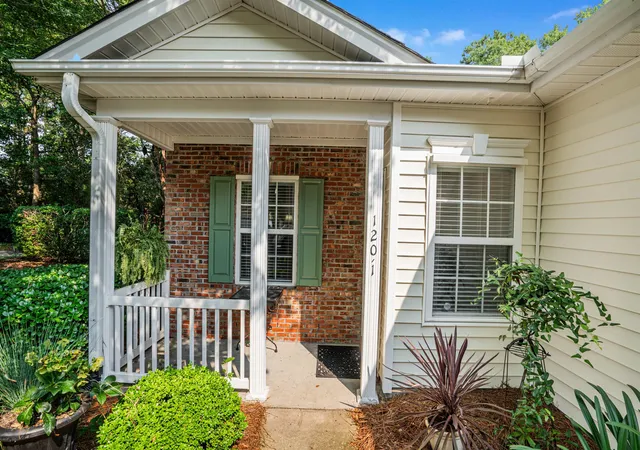 Photo 2 of Condo for sale at 120 Highgrove Ct #1, Pawleys Island, SC 29585 | MLS# 2618919 | Listing updated on 2026-08-31