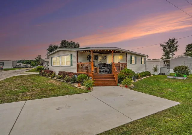 Photo 1 of Manufactured home for sale at 1508 Gardenia Ave, North Myrtle Beach, SC 29582 | MLS# 2618937 | Listing updated on 2026-08-31