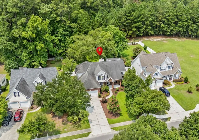 Photo 2 of Single family home for sale at 4002 Edenborough Dr, Myrtle Beach, SC 29588 | MLS# 2618943 | Listing updated on 2026-08-28