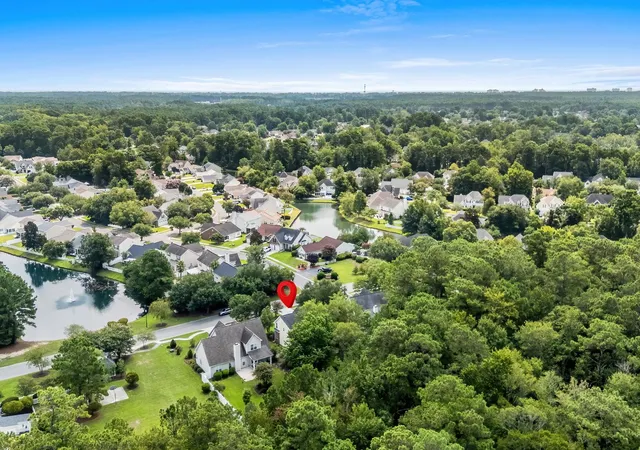 Photo 3 of Single family home for sale at 4002 Edenborough Dr, Myrtle Beach, SC 29588 | MLS# 2618943 | Listing updated on 2026-08-28