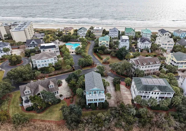 Photo 4 of Sale Pending at 10 Sea Oats Cir, Pawleys Island, SC 29585 | MLS# 2619021 | Listing updated on 2026-08-29