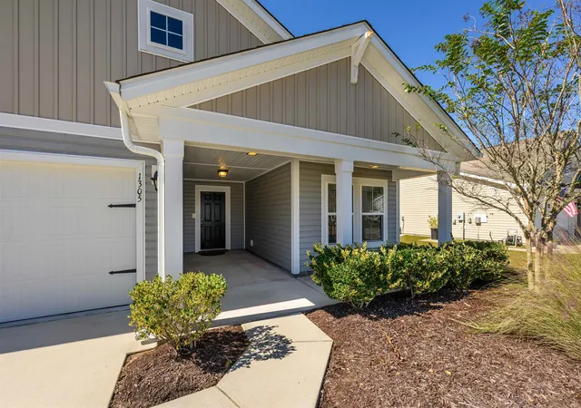 Photo 2 of Single family home for sale at 1305 Golden Valley Pl, Little River, SC 29566 | MLS# 2619028 | Listing updated on 2026-08-20