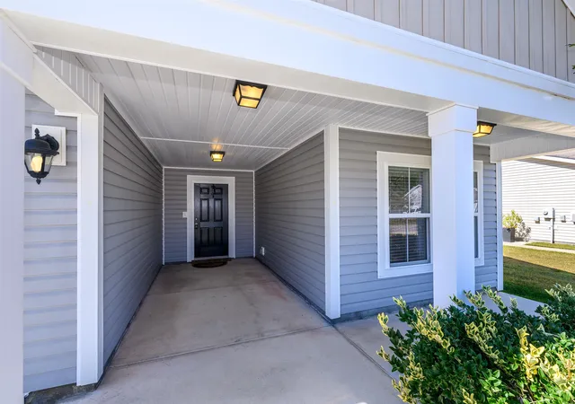 Photo 3 of Single family home for sale at 1305 Golden Valley Pl, Little River, SC 29566 | MLS# 2619028 | Listing updated on 2026-08-20