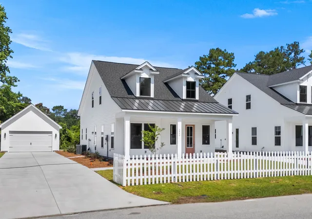 Photo 2 of Single family home for sale at 3840 Richardson St, Loris, SC 29569 | MLS# 2619059 | Listing updated on 2026-09-30