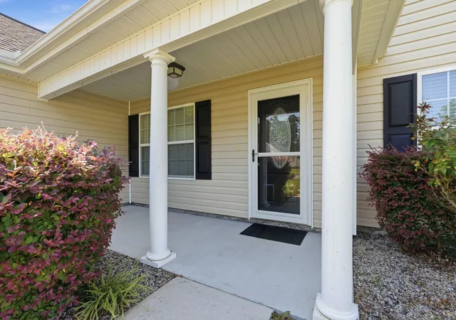 Photo 3 of Single family home for sale at 226 Blue Jacket Dr, Galivants Ferry, SC 29544 | MLS# 2619158 | Listing updated on 2026-08-03