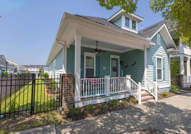 Photo 2 of Single family home for sale at 811 Johnson Ave, Myrtle Beach, SC 29577 | MLS# 2619172 | Listing updated on 2026-09-01