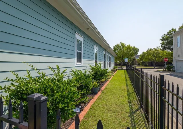 Photo 3 of Single family home for sale at 811 Johnson Ave, Myrtle Beach, SC 29577 | MLS# 2619172 | Listing updated on 2026-09-01